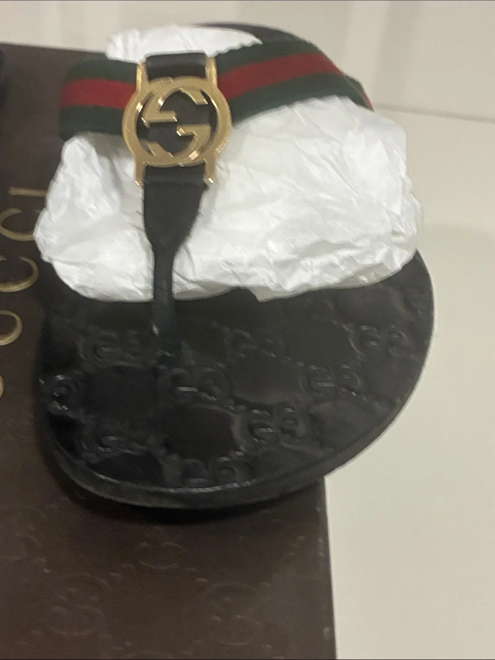 Gucci sandals Authentic w box